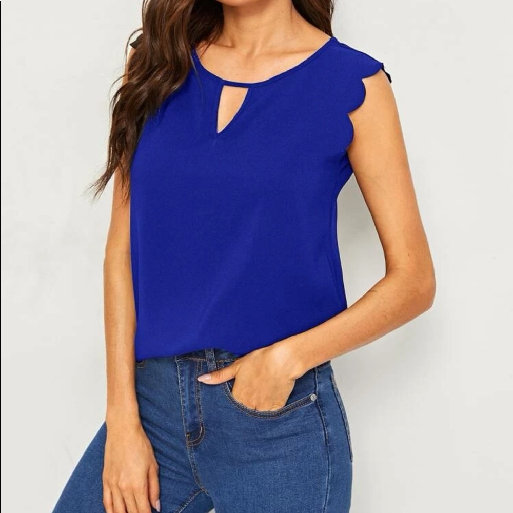 🌷3for$30🌷Royal blue key hole blouse